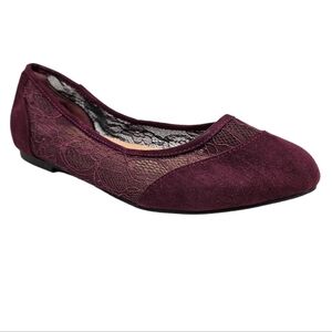 Torrid Burgundy Faux Suede & Lace Almond Toe‎ Flats Size 8.5W Women's Shoes